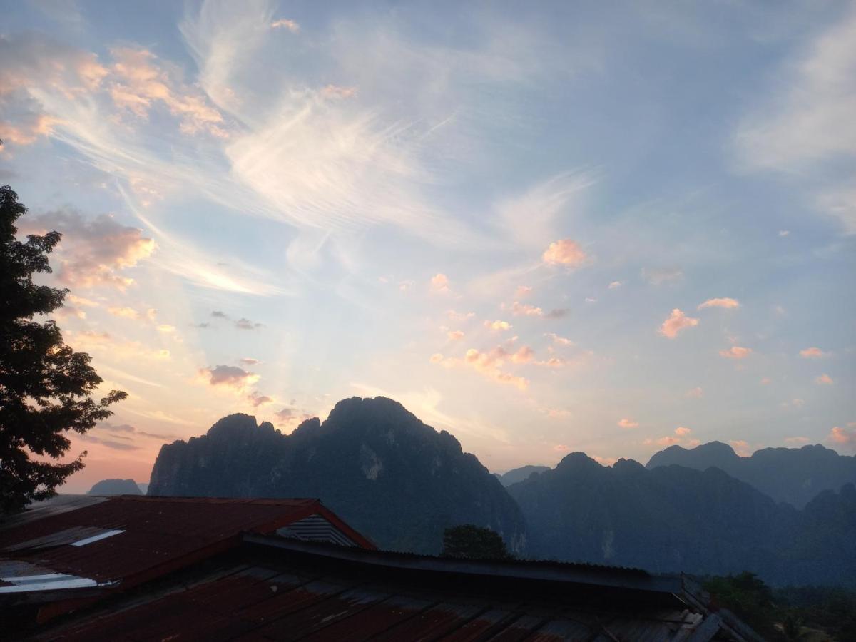 Vang Vieng Queen'S- Mountain View Hotel Exterior photo