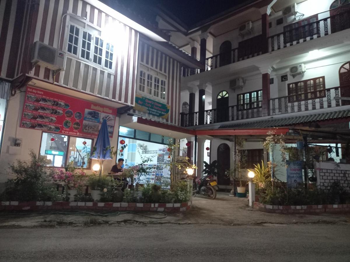 Vang Vieng Queen'S- Mountain View Hotel Exterior photo